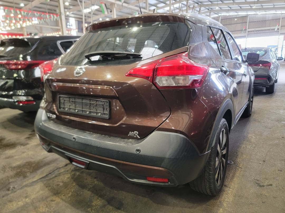 2017 NISSAN KICKS — 109040 KM — Lot HL502648 — Main - Marhaba Auctions Used Cars - Image 4