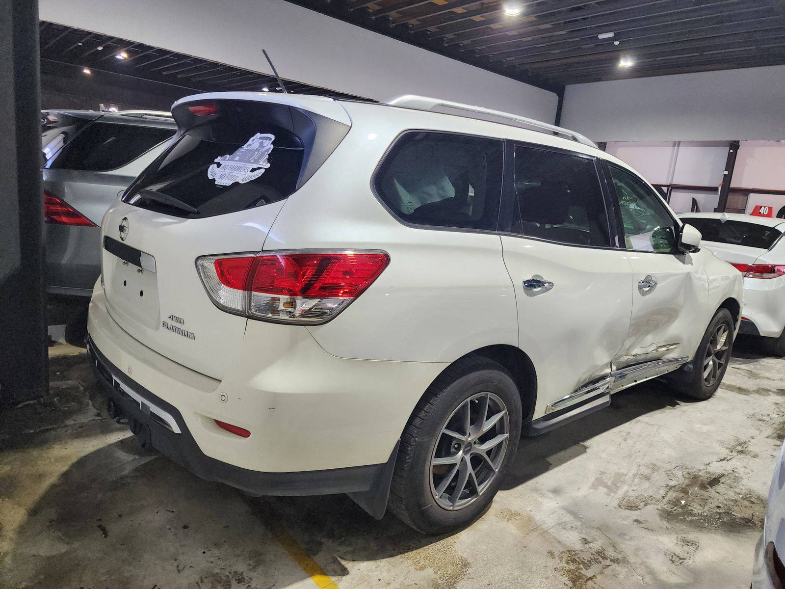 2015 NISSAN PATHFINDER — 245847 KM — Lot 12071802 — Al Quoz - Marhaba Auctions Used Cars - Image 5