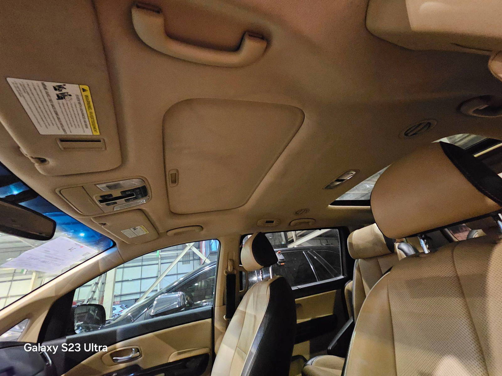 KIA SEDONA 2015 - Marhaba Auction Used Cars - Image 10