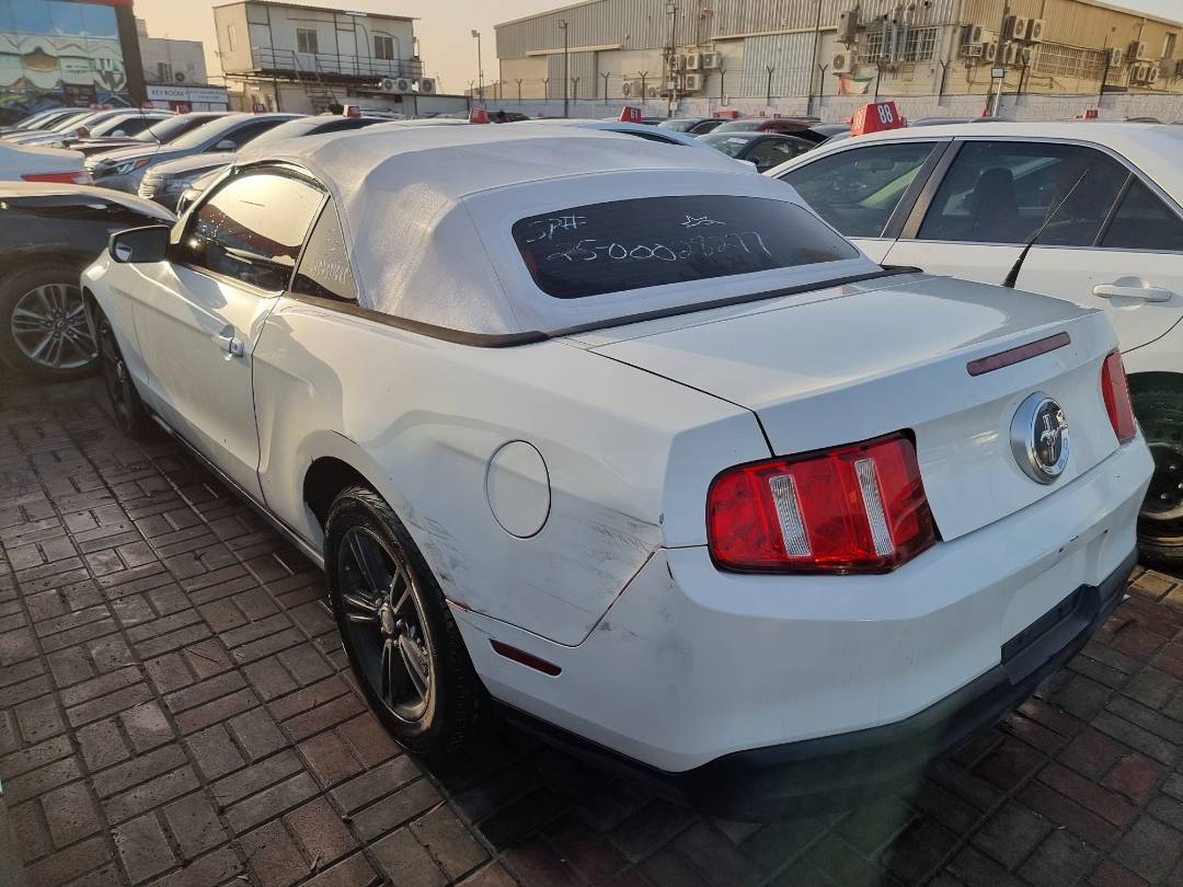 2010 FORD MUSTANG — 226109 Miles — Lot 142647 — Ind. 12 - Marhaba Auctions Used Cars - Image 5