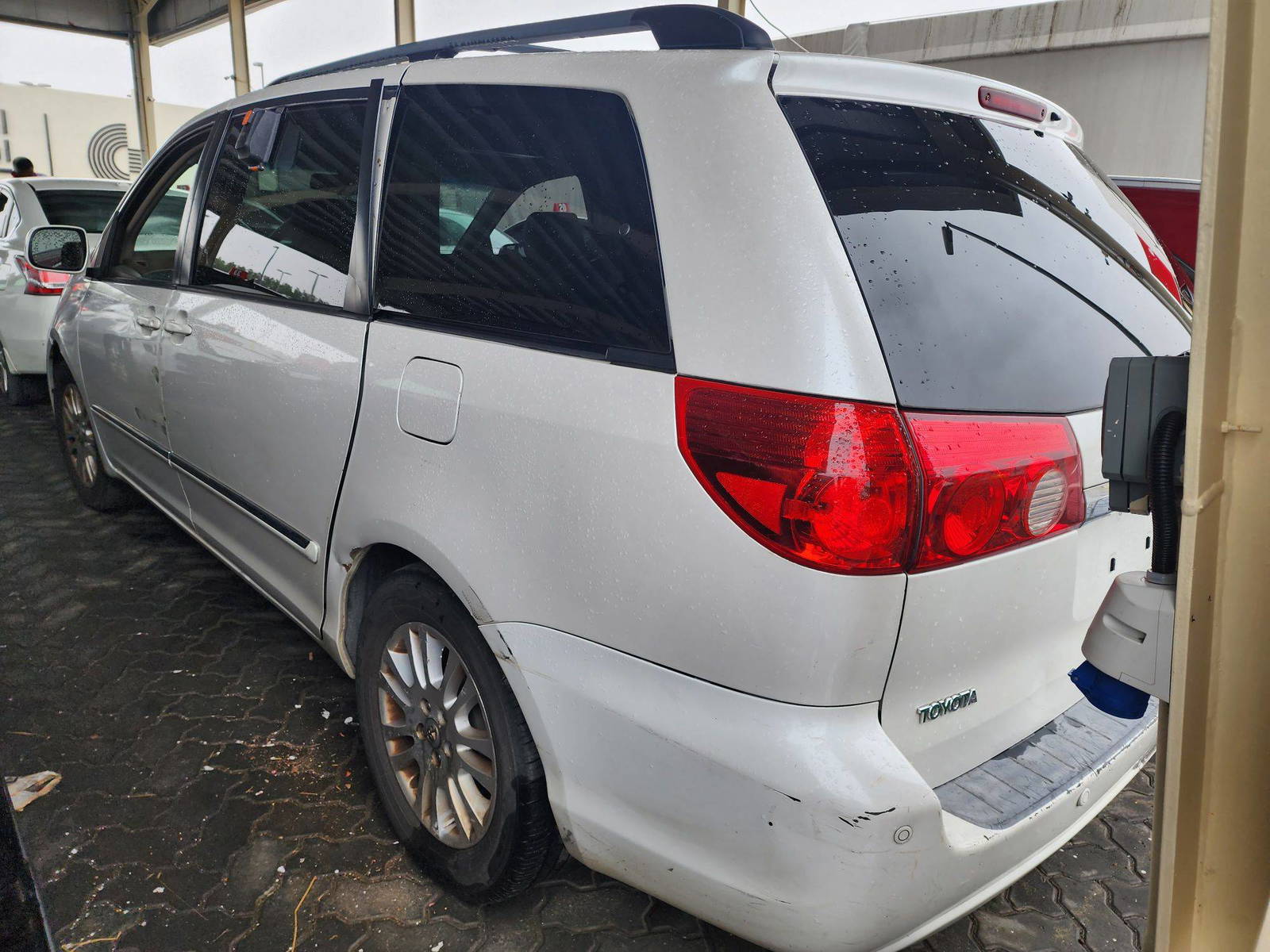 2007 TOYOTA SIENNA — 174191 Miles — Lot 77074503 - Marhaba Auctions Used Cars - Image 9