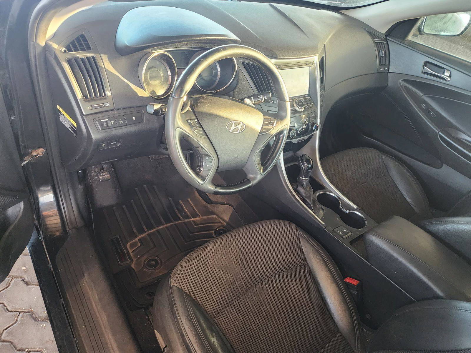2013 HYUNDAI SONATA — 247774 Miles — Lot 74674973 - Marhaba Auctions Used Cars - Image 10