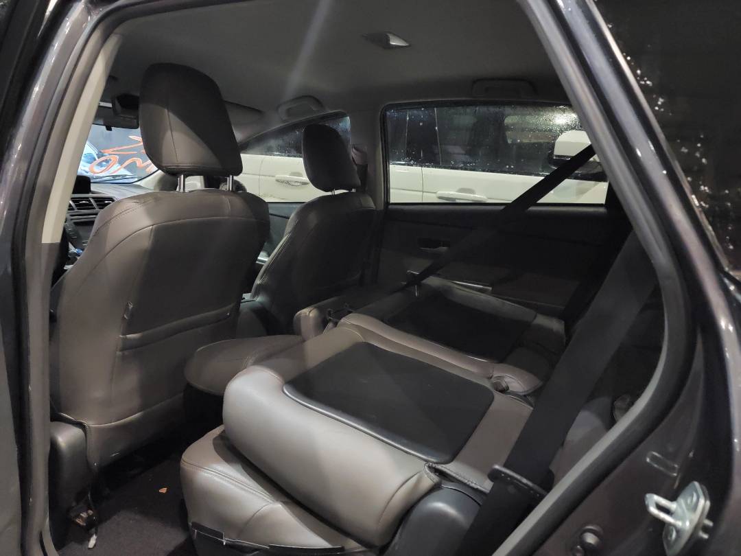 TOYOTA PRIUS V 2014 - Marhaba Auction Used Cars - Image 7