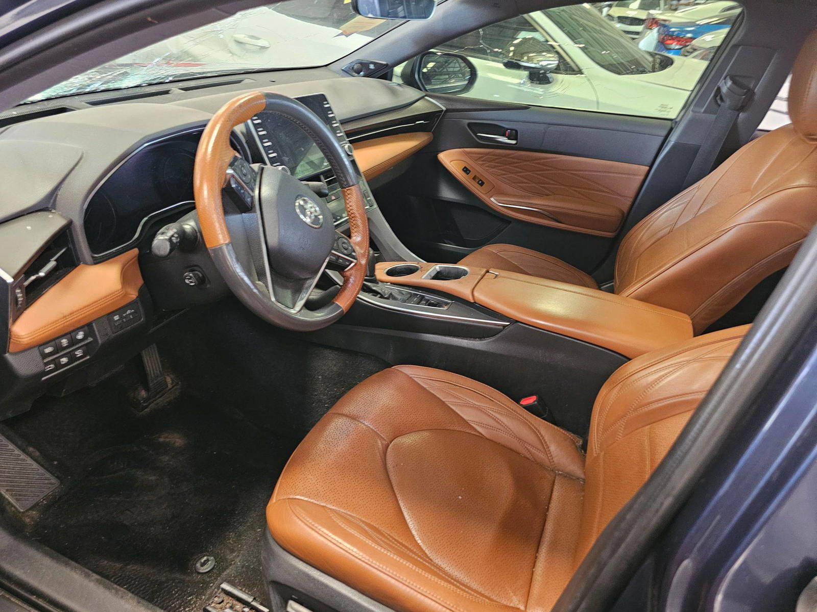 TOYOTA AVALON 2019 - Marhaba Auction Used Cars - Image 8