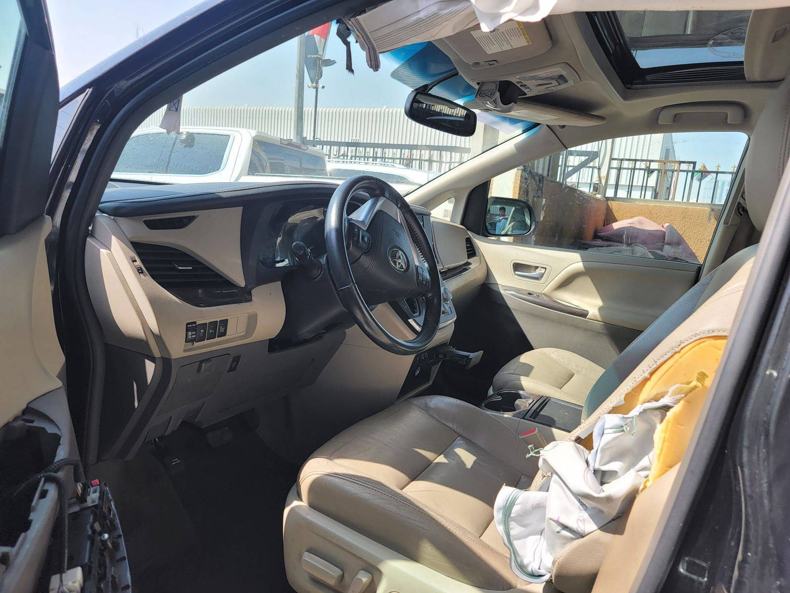 TOYOTA SIENNA 2015 - Marhaba Auction Used Cars - Image 8