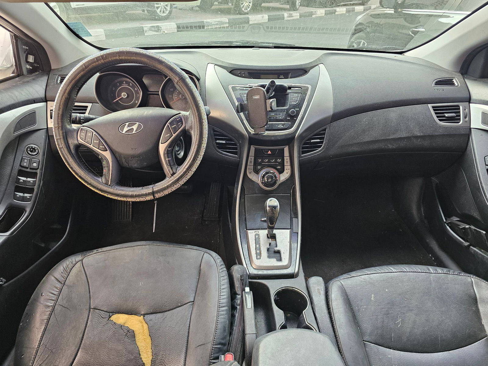 2013 HYUNDAI ELANTRA — 195390 Miles — Lot 43348681 — Souq - Marhaba Auctions Used Cars - Image 9