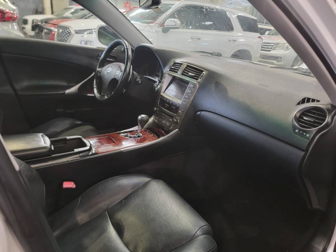 2008 LEXUS IS 250 — 167285 Miles — Lot 37957233 - Marhaba Auctions Used Cars - Image 6
