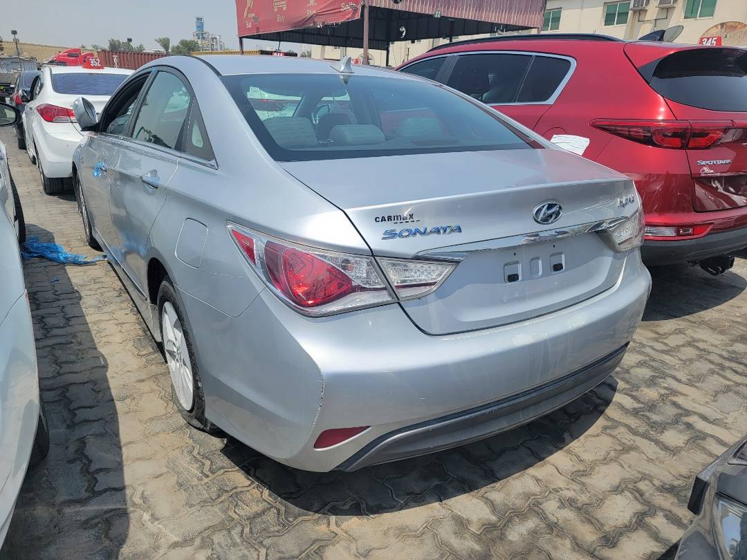 2011 HYUNDAI SONATA — 197585 Miles — Lot 42954345 — Main - Marhaba Auctions Used Cars - Image 5