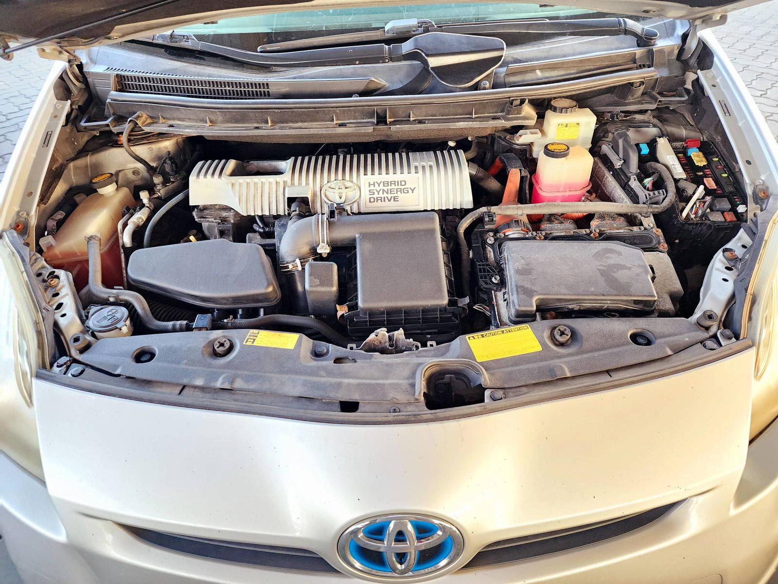 2010 TOYOTA PRIUS — 263300 Miles — Lot A0087008 — Souq - Marhaba Auctions Used Cars - Image 11