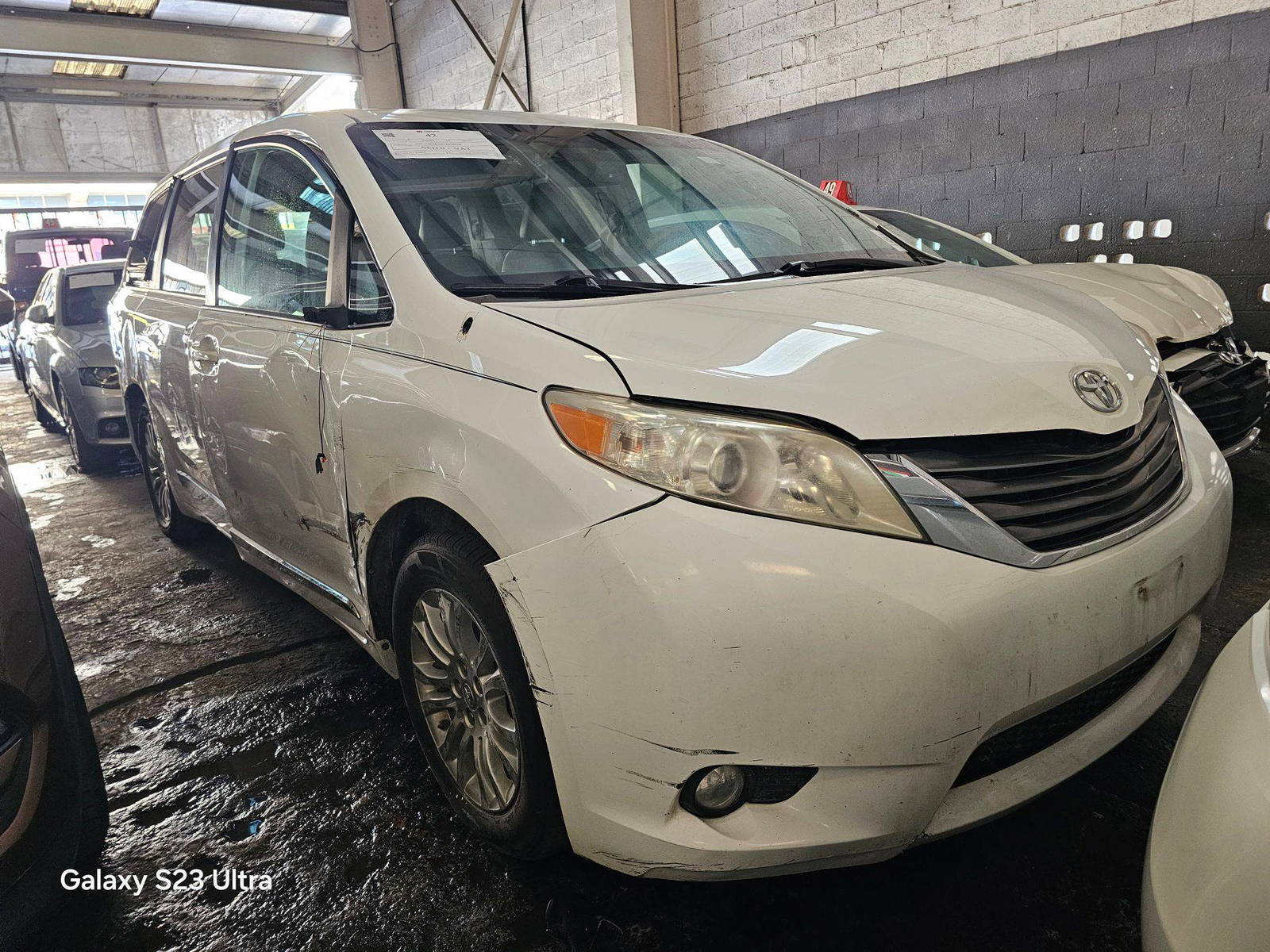 2013 TOYOTA SIENNA — 171225 Miles — Lot 43000526 — Main - Marhaba Auctions Used Cars - Image 4