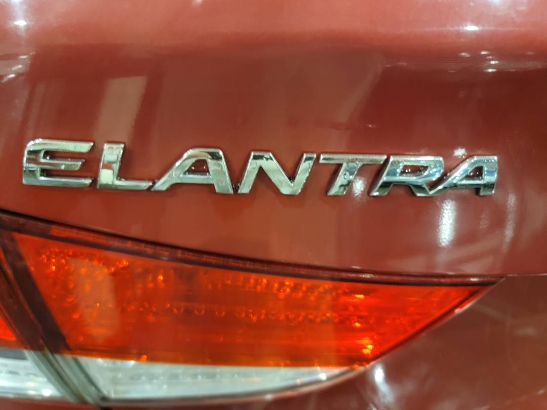 2012 HYUNDAI ELANTRA — 106970 Miles — Lot 64410563 - Marhaba Auctions Used Cars - Image 6