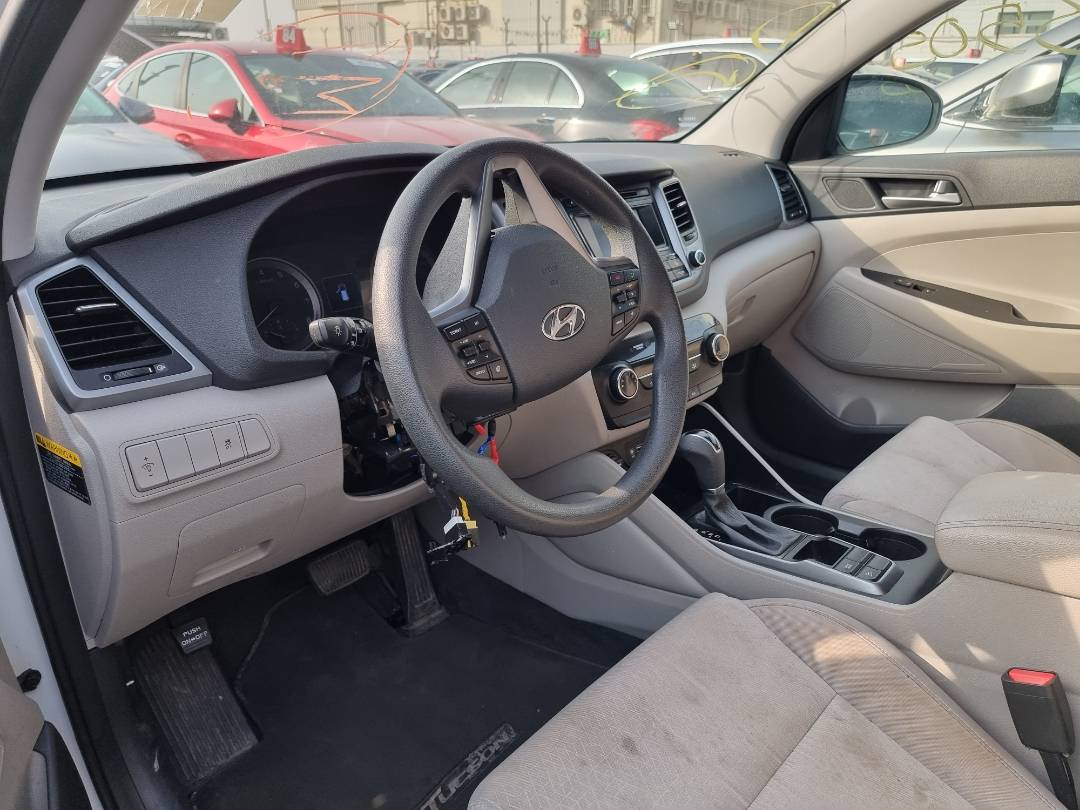 2016 HYUNDAI TUCSON — 112022 Miles — Lot 125487 — Ind. 12 - Marhaba Auctions Used Cars - Image 8