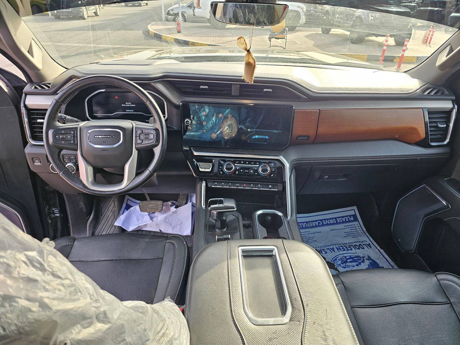 2022 GMC SIERRA — 72959 KM — Lot LXNZ541416 — Souq - Marhaba Auctions Used Cars - Image 19