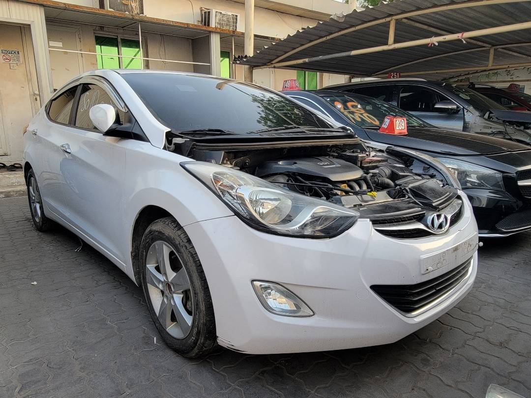 2012 HYUNDAI AVANTE — 132983 KM — Lot 613870 — Main - Marhaba Auctions Used Cars - Image 4