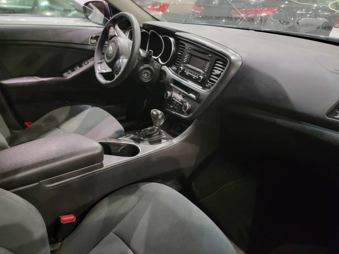 2015 KIA OPTIMA — 200087 Miles — Lot 70982133 - Marhaba Auctions Used Cars - Image 8