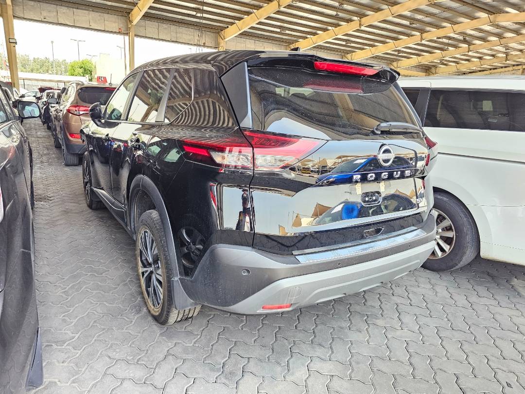 NISSAN ROGUE