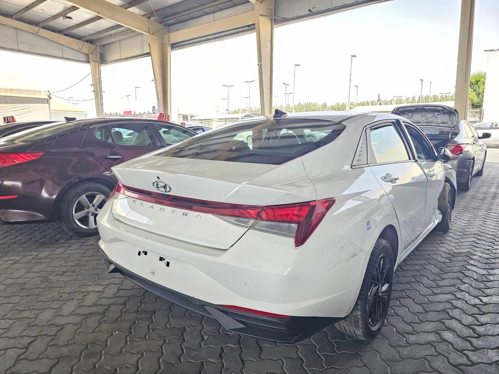2021 HYUNDAI ELANTRA — 84986 KM — Lot 82316964 — Ind. 12 - Marhaba Auctions Used Cars - Image 3