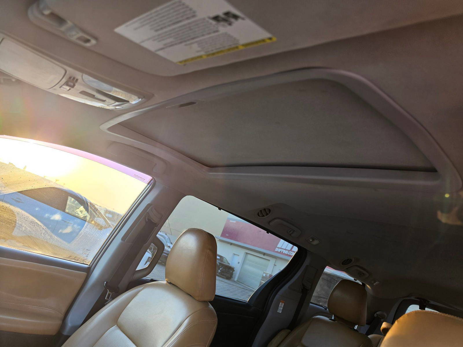 TOYOTA SIENNA 2016 - Marhaba Auction Used Cars - Image 9