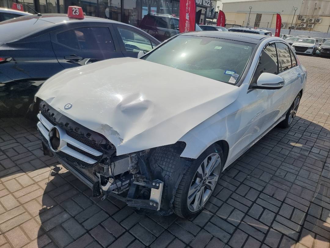MERCEDES BENZ C300 2018 - Marhaba Auction Used Cars - Image 4