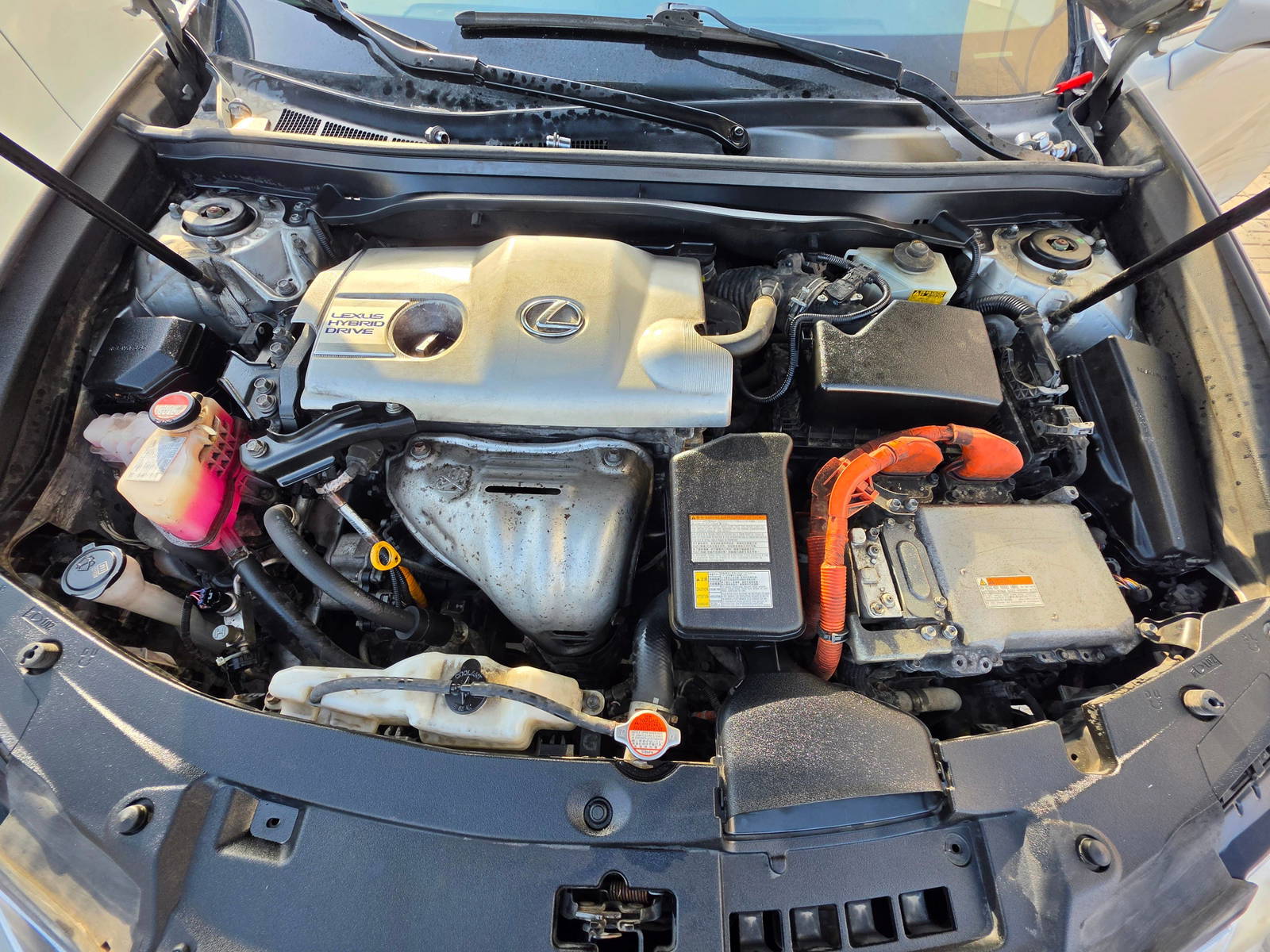 2016 LEXUS ES 300H — 9473 Miles — Lot 90123495 - Marhaba Auctions Used Cars - Image 12