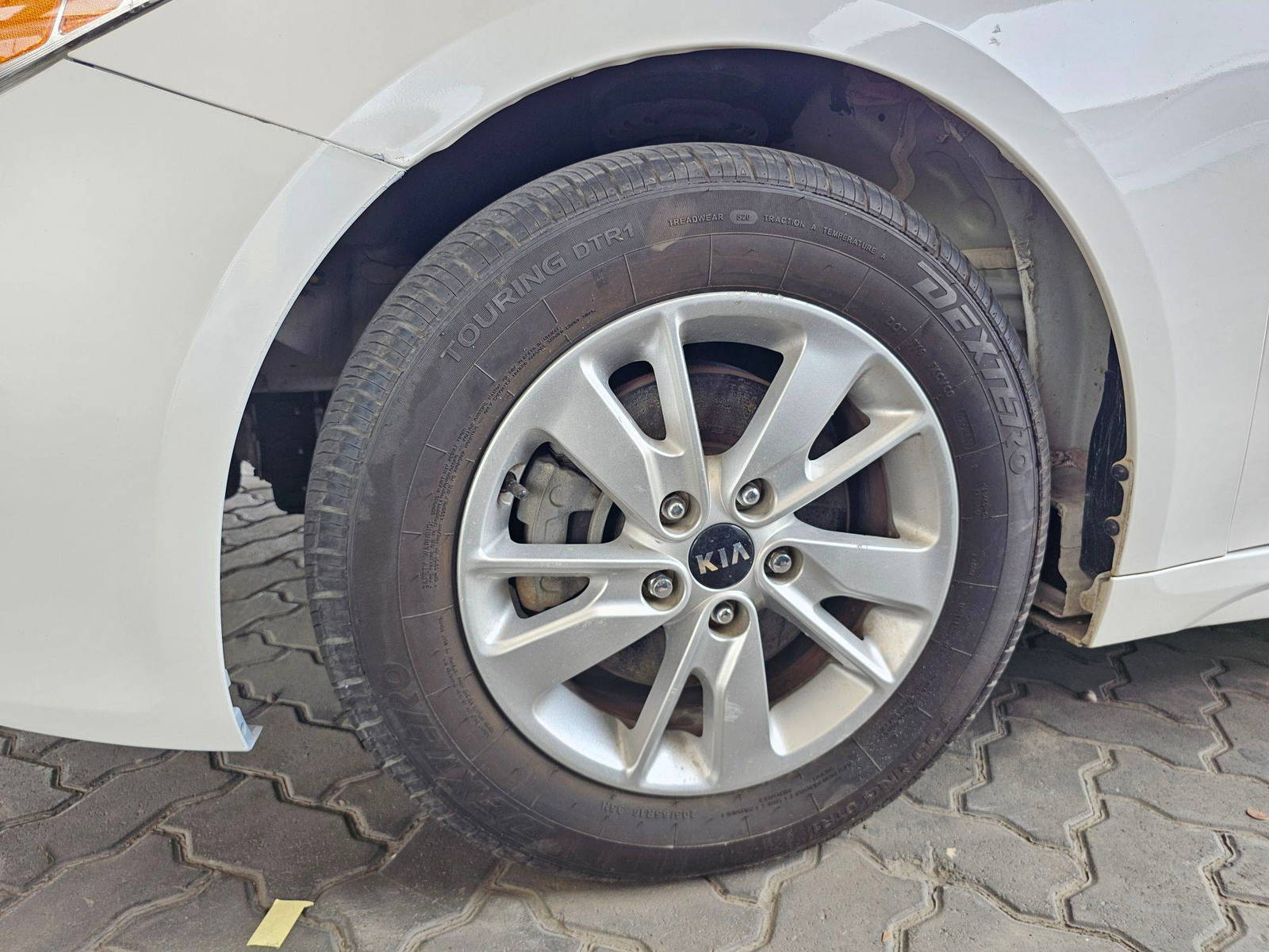 2018 KIA OPTIMA — 95475 Miles — Lot J5216145 — Souq - Marhaba Auctions Used Cars - Image 10