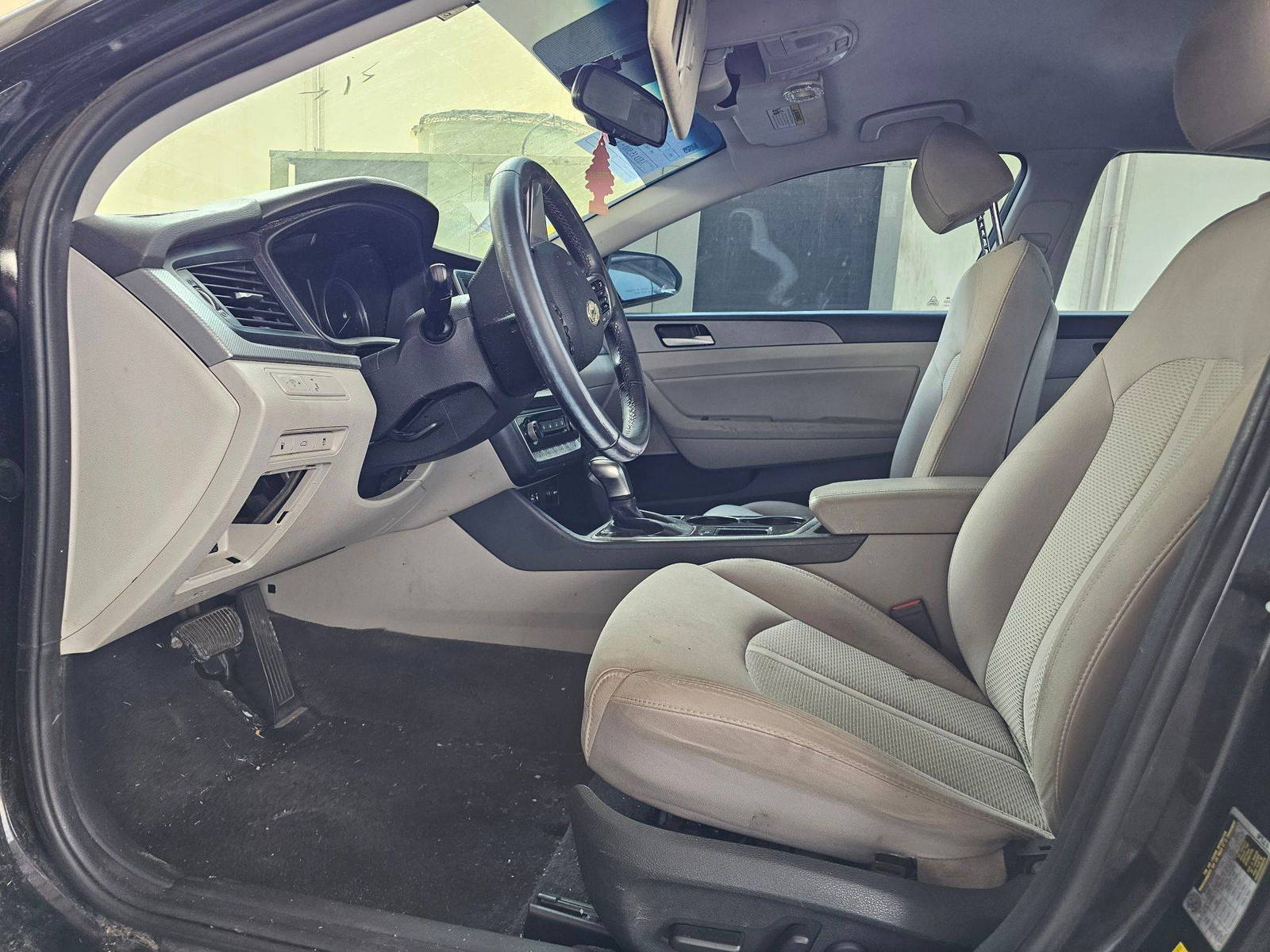 2018 HYUNDAI SONATA — 101149 Miles — Lot 816151 — Souq - Marhaba Auctions Used Cars - Image 8