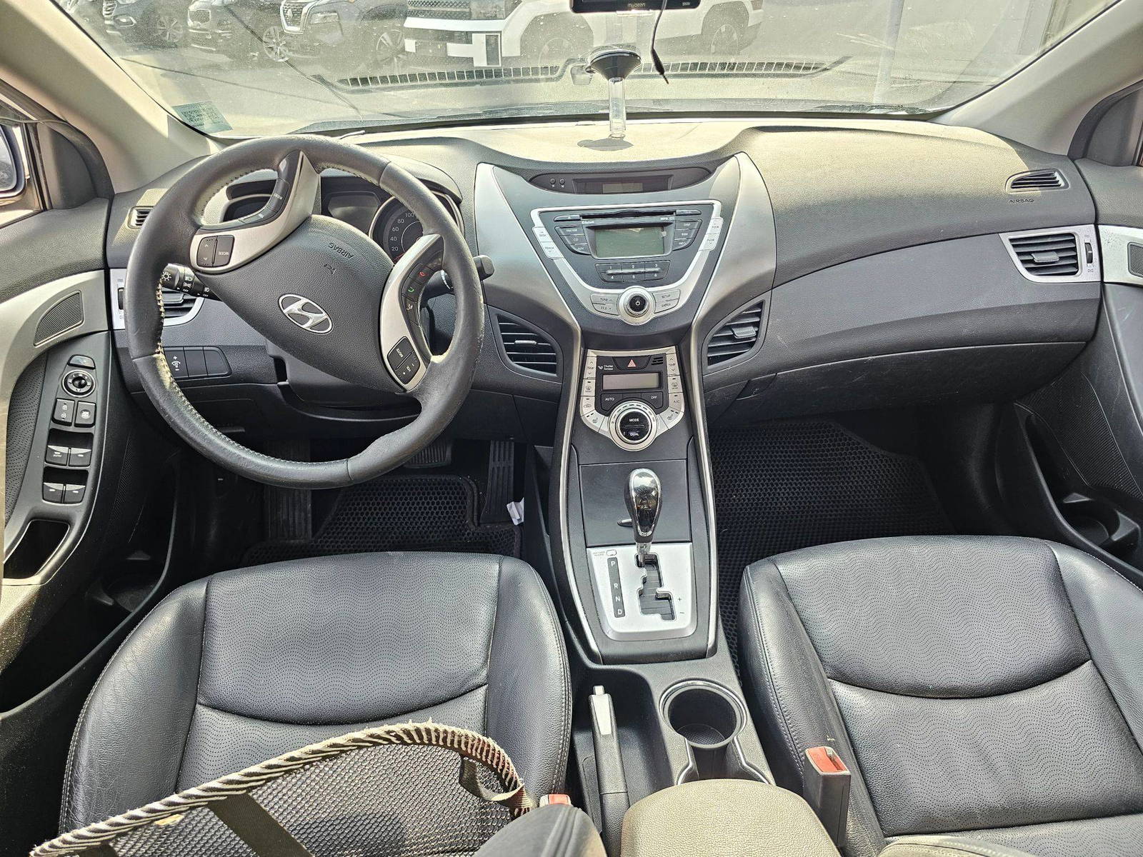 2012 HYUNDAI AVANTE — 138889 KM — Lot 234958 — Souq - Marhaba Auctions Used Cars - Image 7