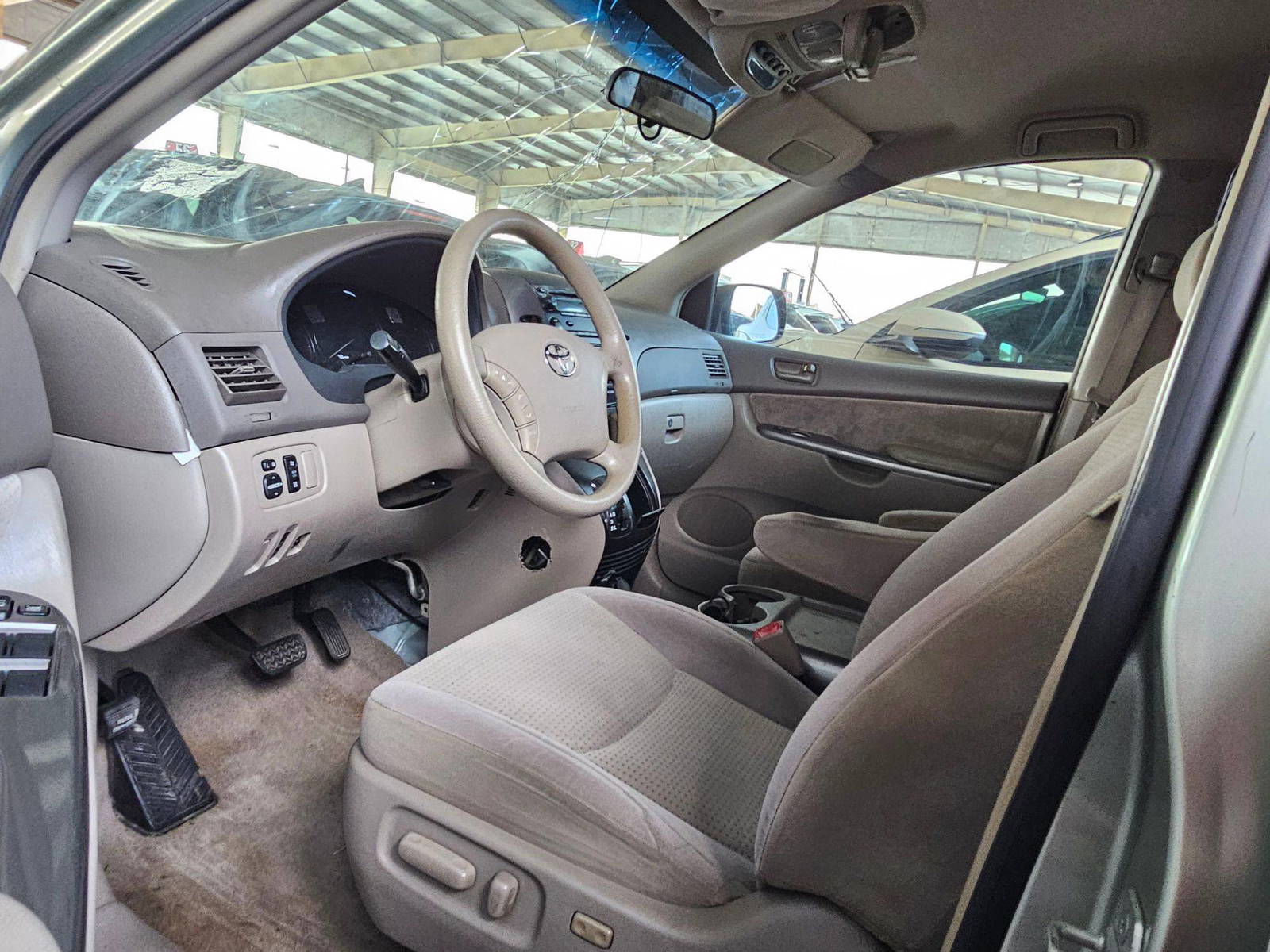 TOYOTA SIENNA 2008 - Marhaba Auction Used Cars - Image 7