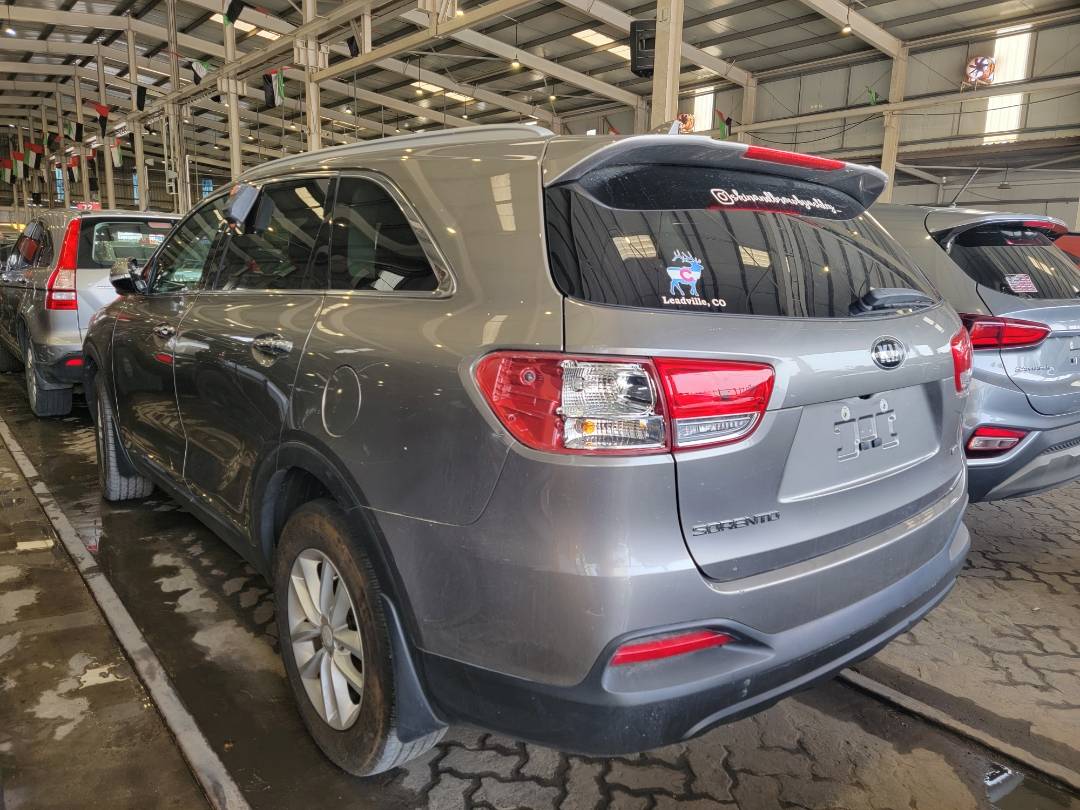 2018 KIA SORENTO — 45476 Miles — Lot 36JG400537 — Main - Marhaba Auctions Used Cars - Image 3