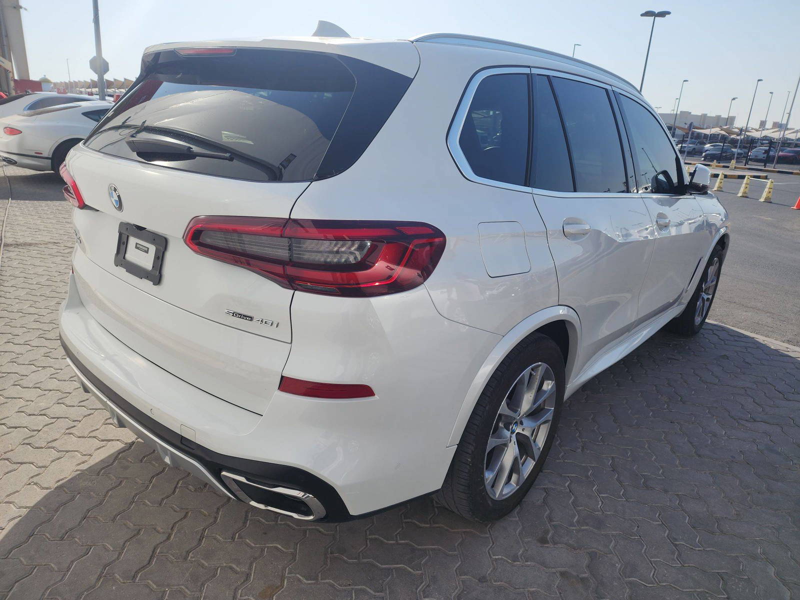 2020 BMW X5 SDRIVE 40I — 28579 Miles — Lot 52586013 — Main - Marhaba Auctions Used Cars - Image 3