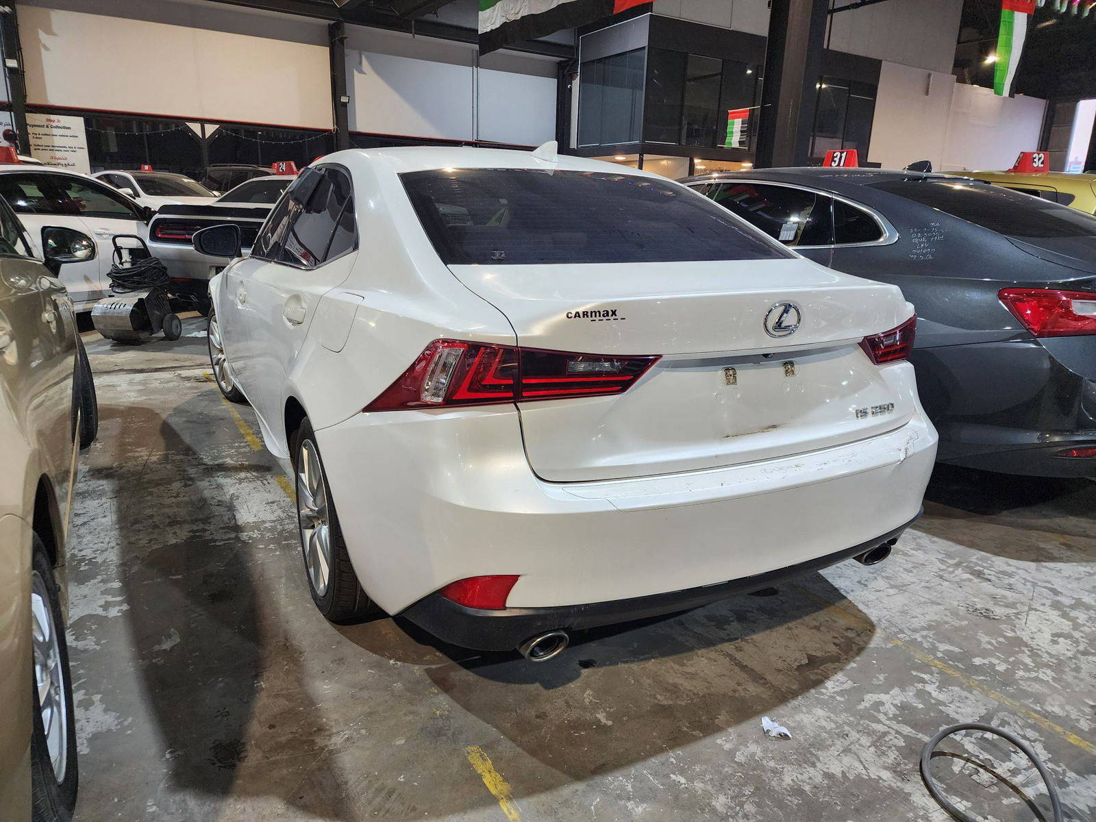 2014 LEXUS IS 250 — 154219 Miles — Lot 71198305 — Souq - Marhaba Auctions Used Cars - Image 5