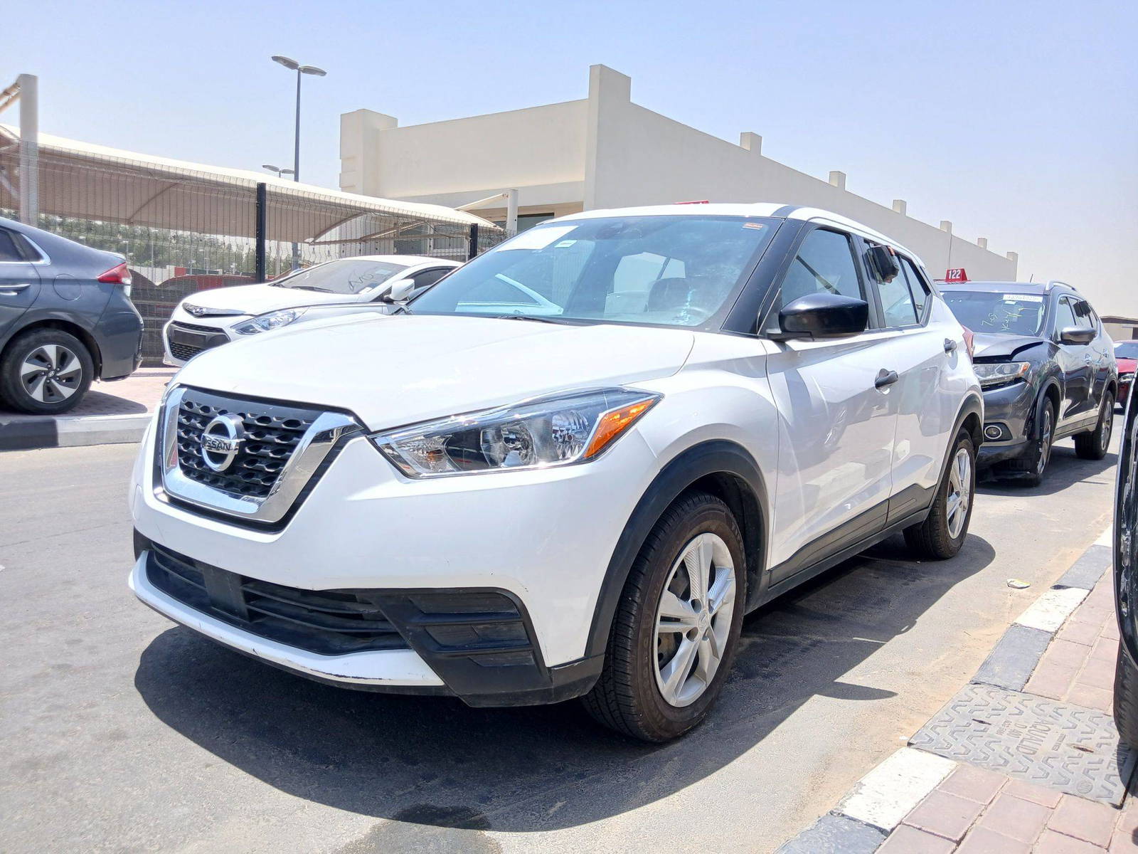 2020 NISSAN KICKS — 115242 Miles — Lot V5LL516153 — Souq - Marhaba Auctions Used Cars - Image 5