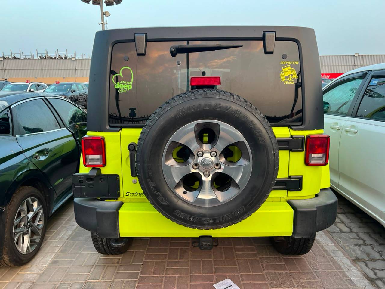 JEEP WRANGLER UNLIMITED SAHARA 2016 - Marhaba Auction Used Cars - Image 4