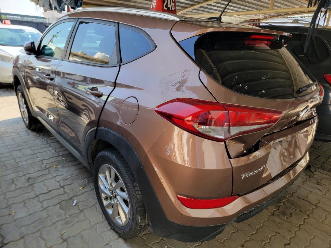2017 HYUNDAI TUCSON — 107446 Miles — Lot 37198036 - Marhaba Auctions Used Cars - Image 3