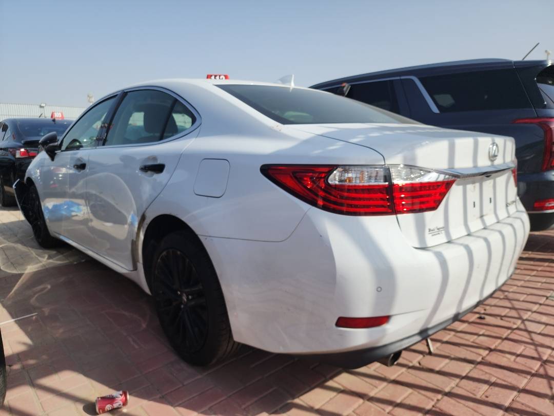 LEXUS ES 350 2015 vehicle photo