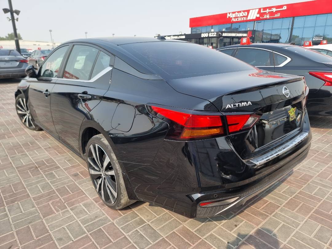 2020 NISSAN ALTIMA — 106416 Miles — Lot 31564879 — Ind. 12 - Marhaba Auctions Used Cars - Image 4