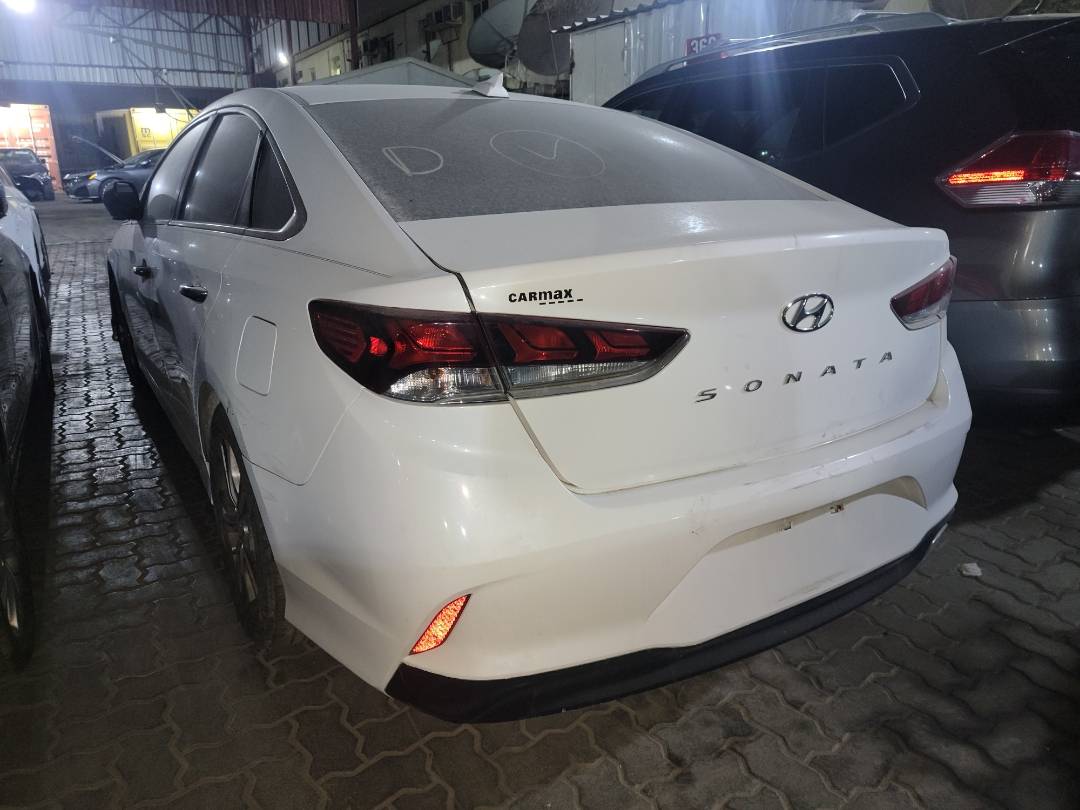 HYUNDAI SONATA 2018 - Marhaba Auction Used Cars - Image 4