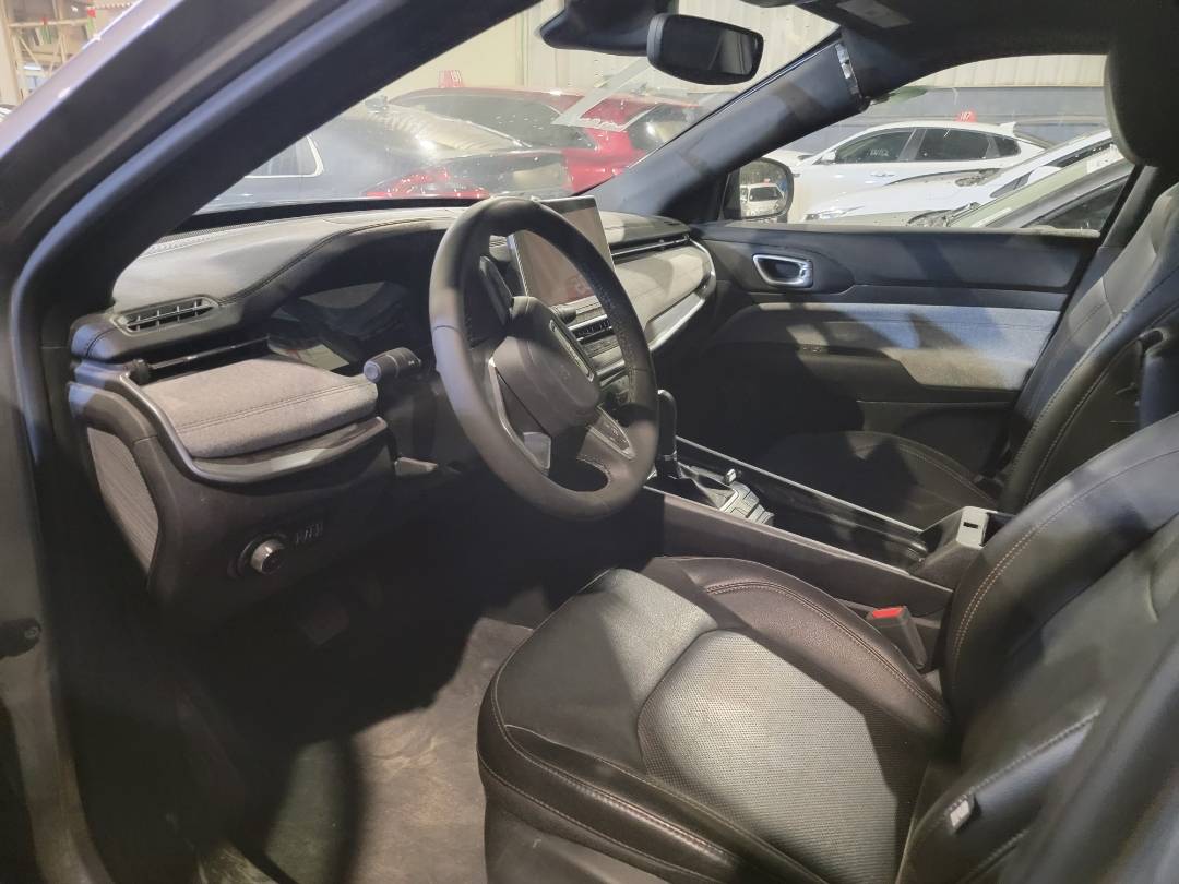 2023 JEEP COMPASS — 26006 Miles — Lot T514795 — Main - Marhaba Auctions Used Cars - Image 6