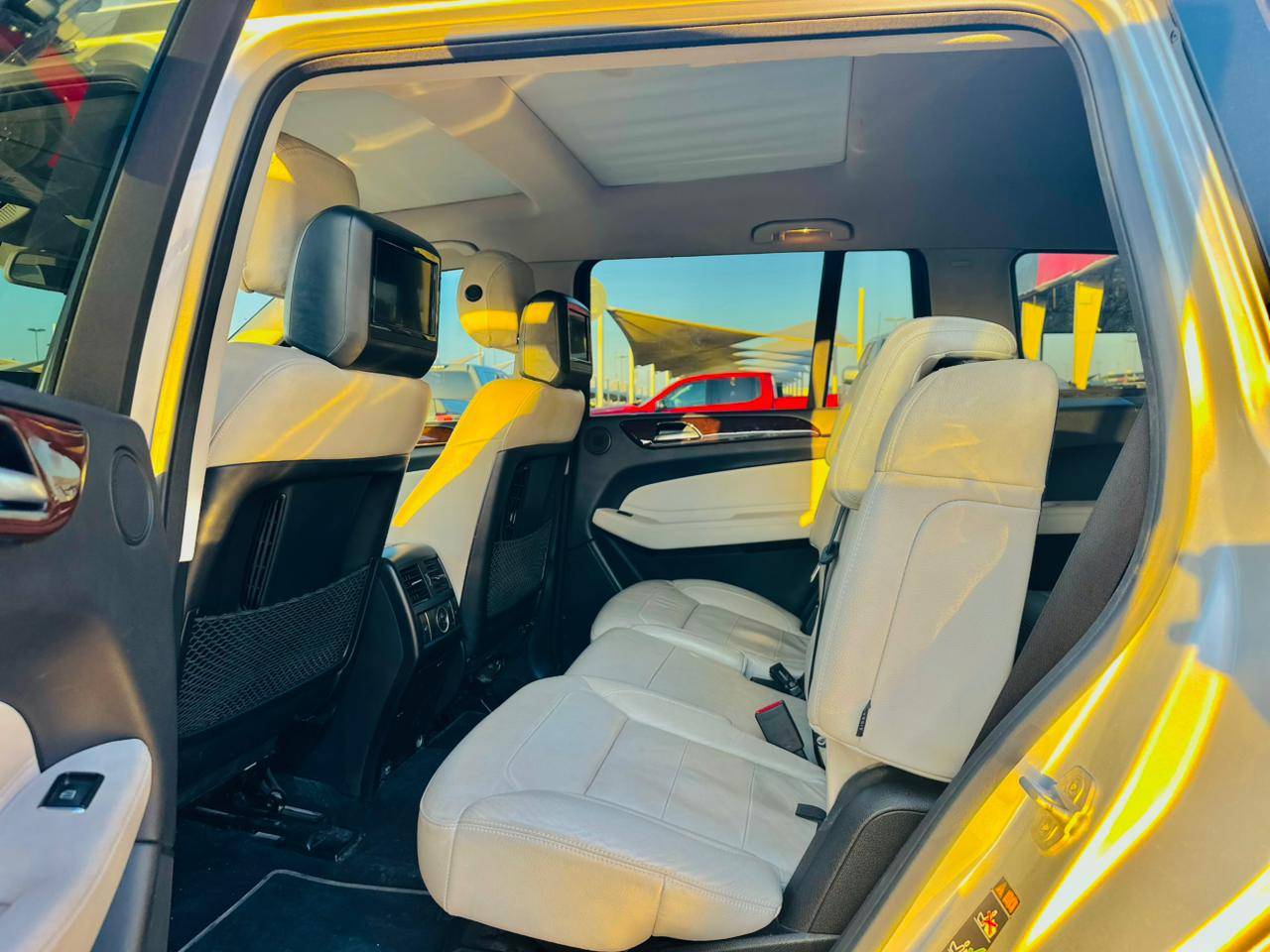 MERCEDES BENZ GLS 450 2017 - Marhaba Auction Used Cars - Image 9