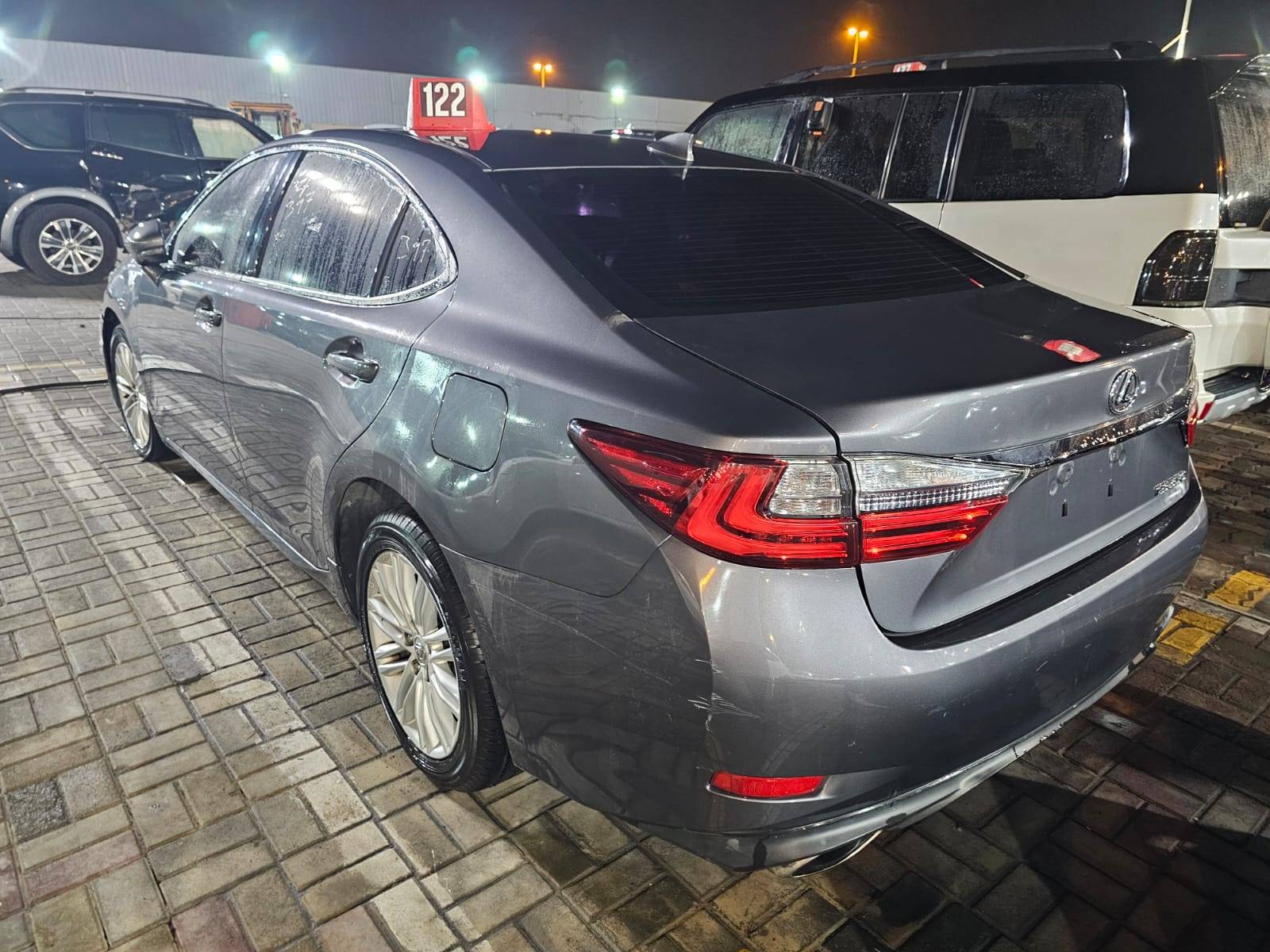 Lexus ES 350 2017 view 2