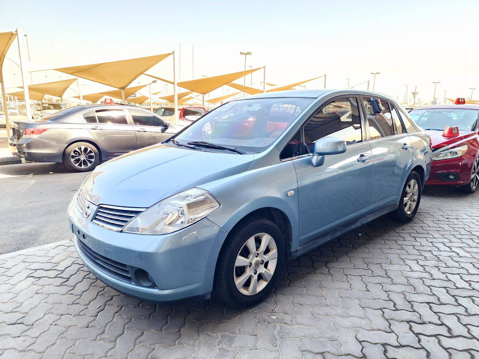 2007 NISSAN TIDA — 196377 KM — Lot 1ESM0037 — Souq - Marhaba Auctions Used Cars - Image 5