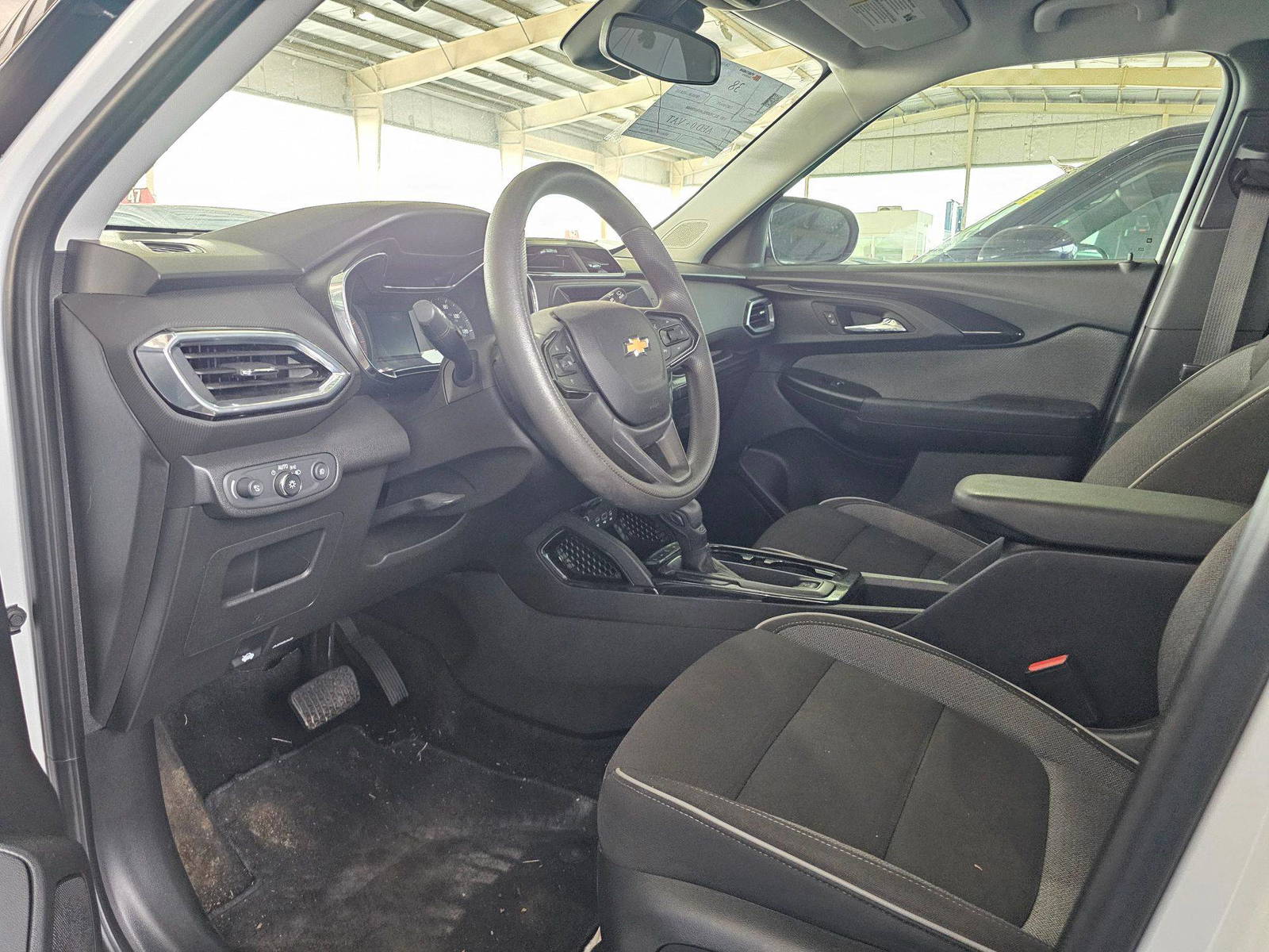 2022 CHEVROLET TRAILBLAZER LT — 57680 Miles — Lot 43502975 — Main - Marhaba Auctions Used Cars - Image 8