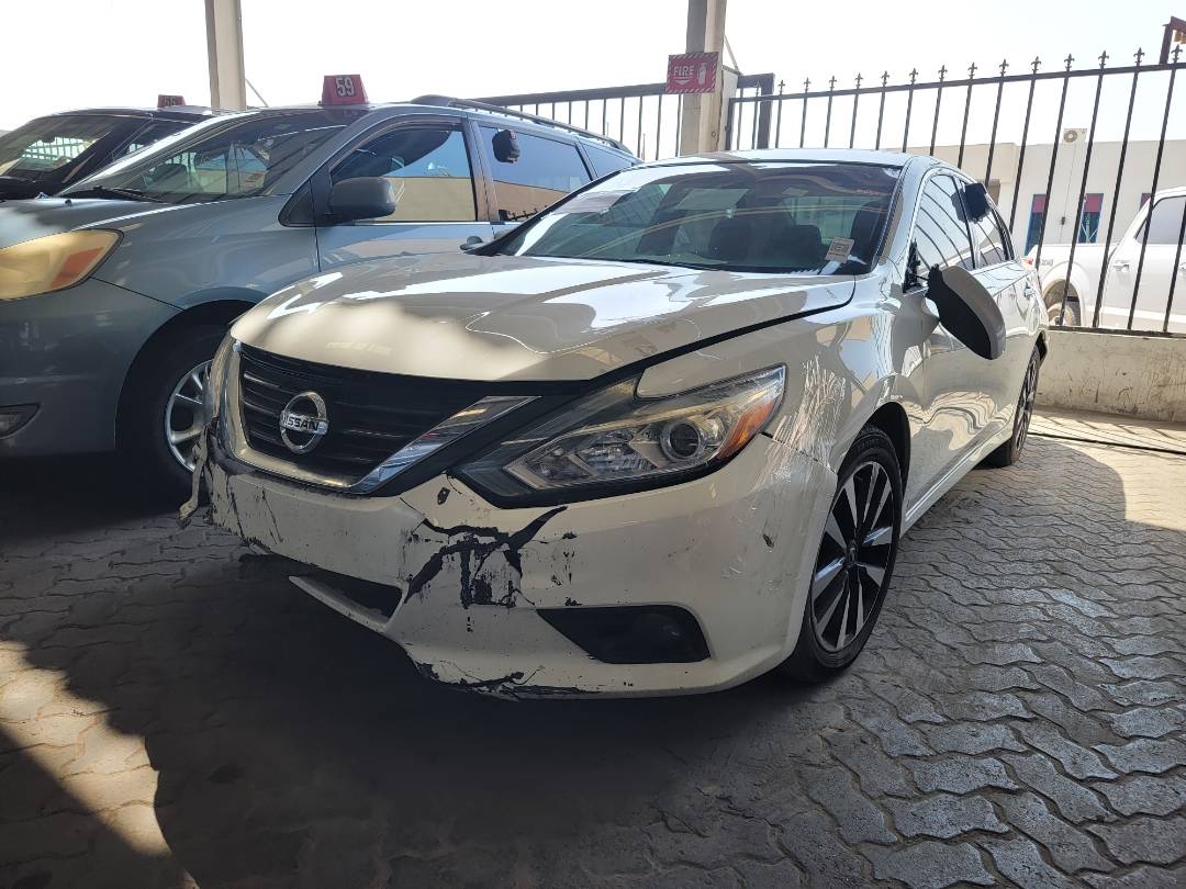 2018 NISSAN ALTIMA — 173024 Miles — Lot C186474 — Main - Marhaba Auctions Used Cars - Image 5