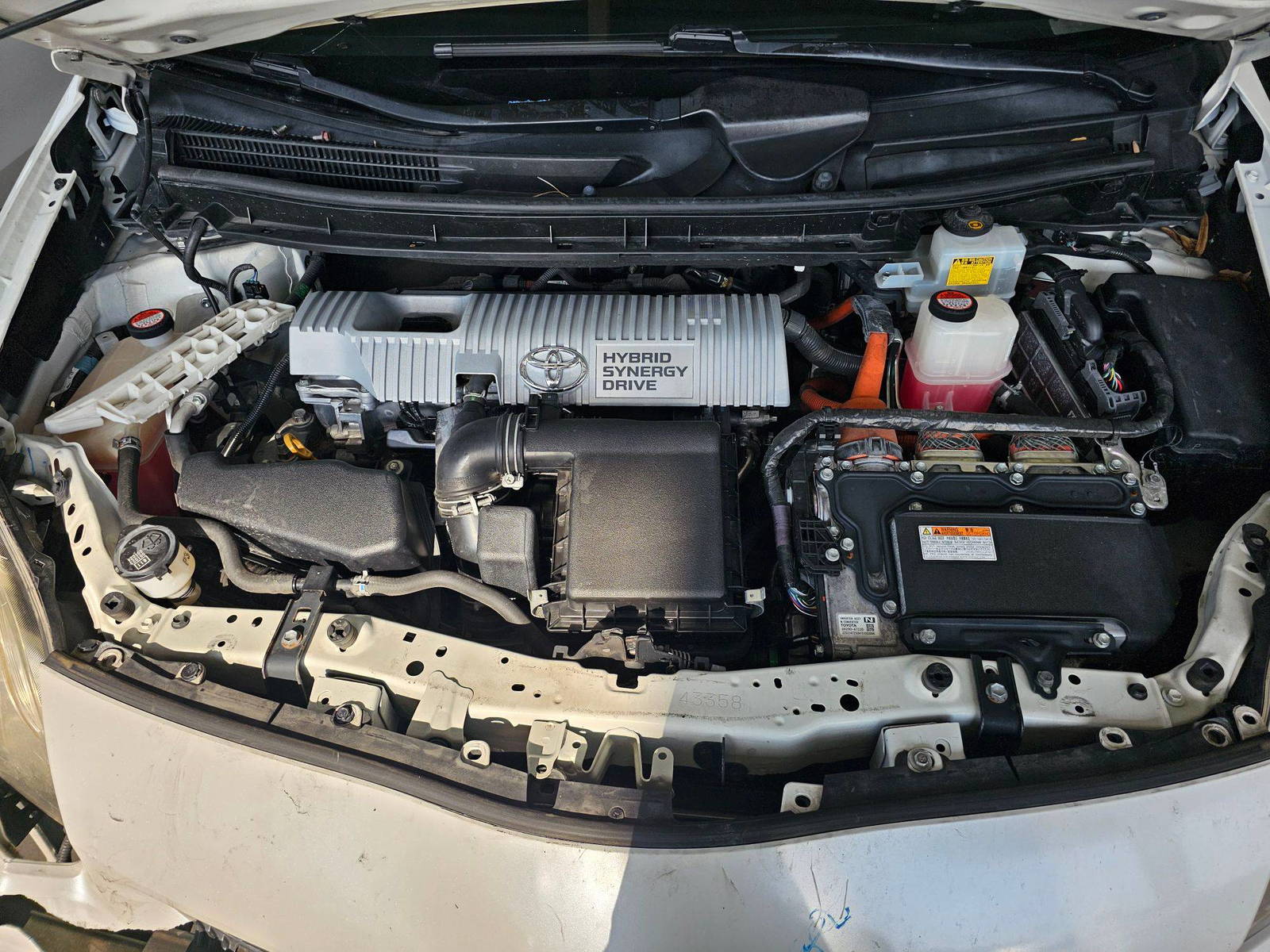 2015 TOYOTA PRIUS — 155464 Miles — Lot 68357115 — Souq - Marhaba Auctions Used Cars - Image 11