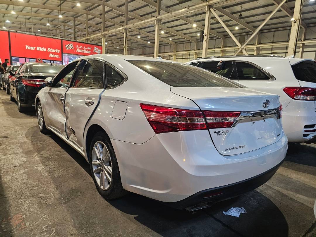 2015 TOYOTA AVALON — 220578 Miles — Lot U137429 — Main - Marhaba Auctions Used Cars - Image 5