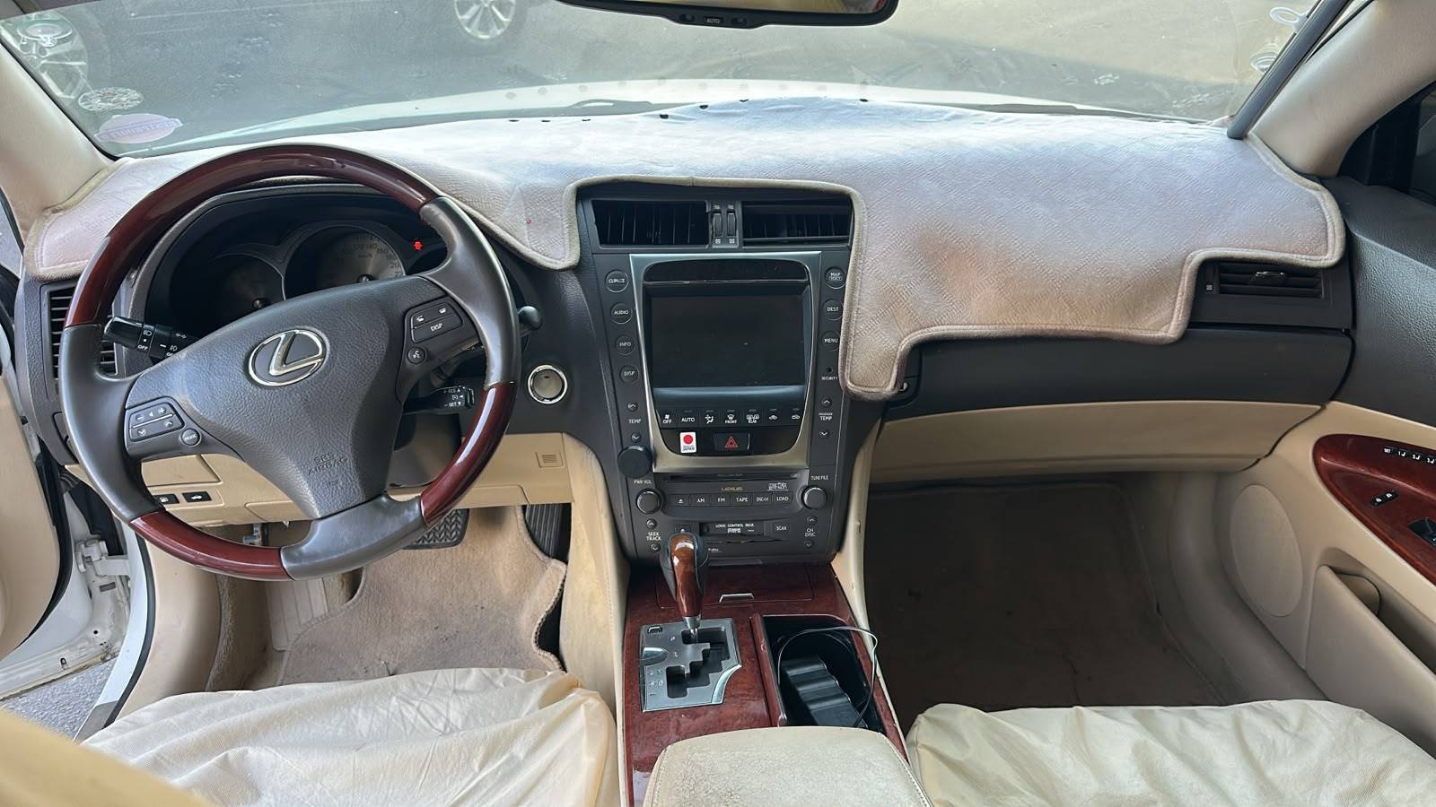 2008 LEXUS GS 300 — 465119 KM — Lot X85057806 — Souq - Marhaba Auctions Used Cars - Image 7