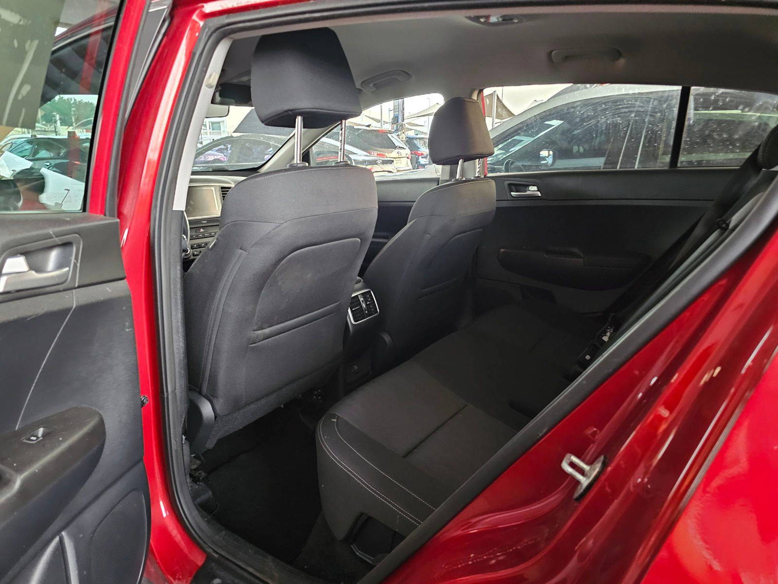 2021 KIA SPORTAGE — 45301 Miles — Lot C8M7905533 — Souq - Marhaba Auctions Used Cars - Image 6