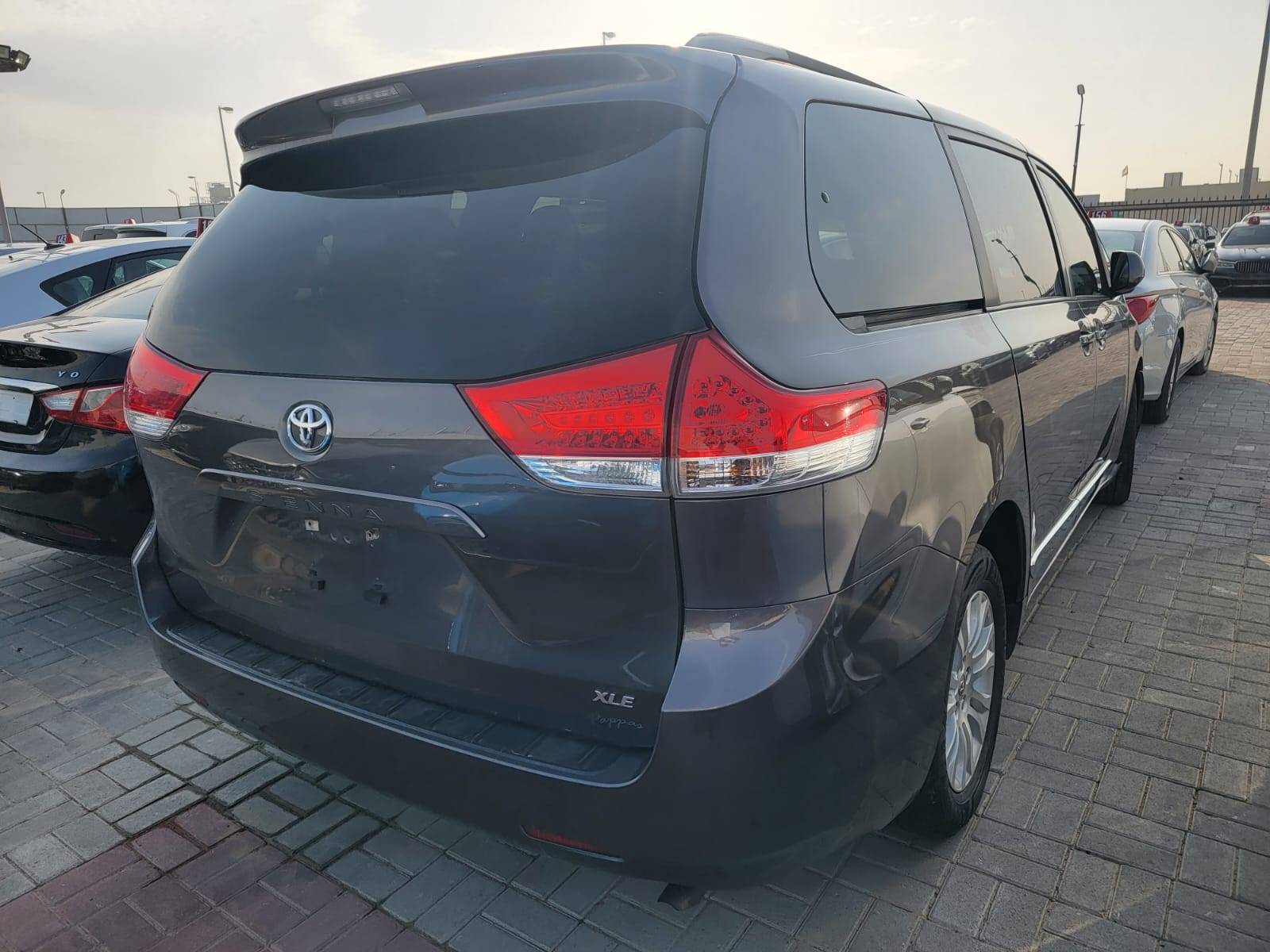 TOYOTA SIENNA 2011 - Marhaba Auction Used Cars - Image 9