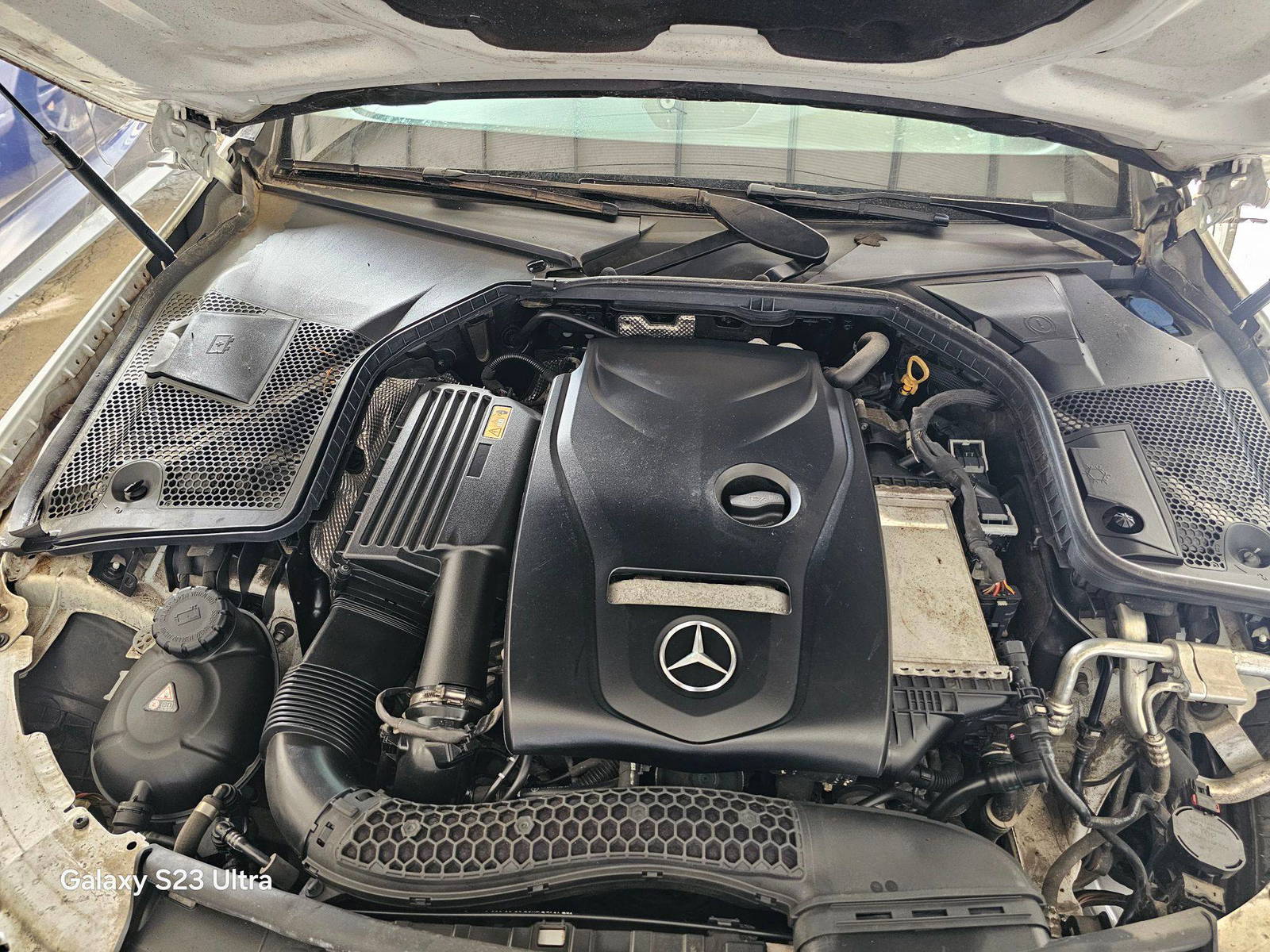 MERCEDES BENZ C300 2018 - Marhaba Auction Used Cars - Image 12