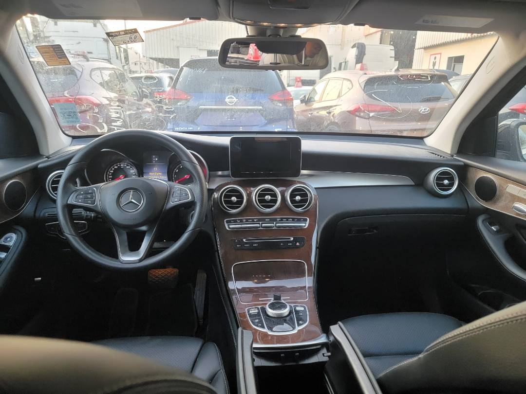 2017 MERCEDES BENZ GLC-300 — 67554 Miles — Lot 97209 — Main - Marhaba Auctions Used Cars - Image 7